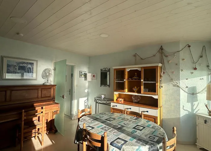 Bord De Avec Balcon Et Parking - Fr-1-652-47