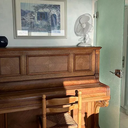 Apartman Bord De Avec Balcon Et Parking - Fr-1-652-47