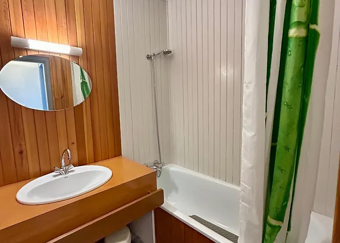 דירה Bord De Avec Balcon Et Parking - Fr-1-652-47 *